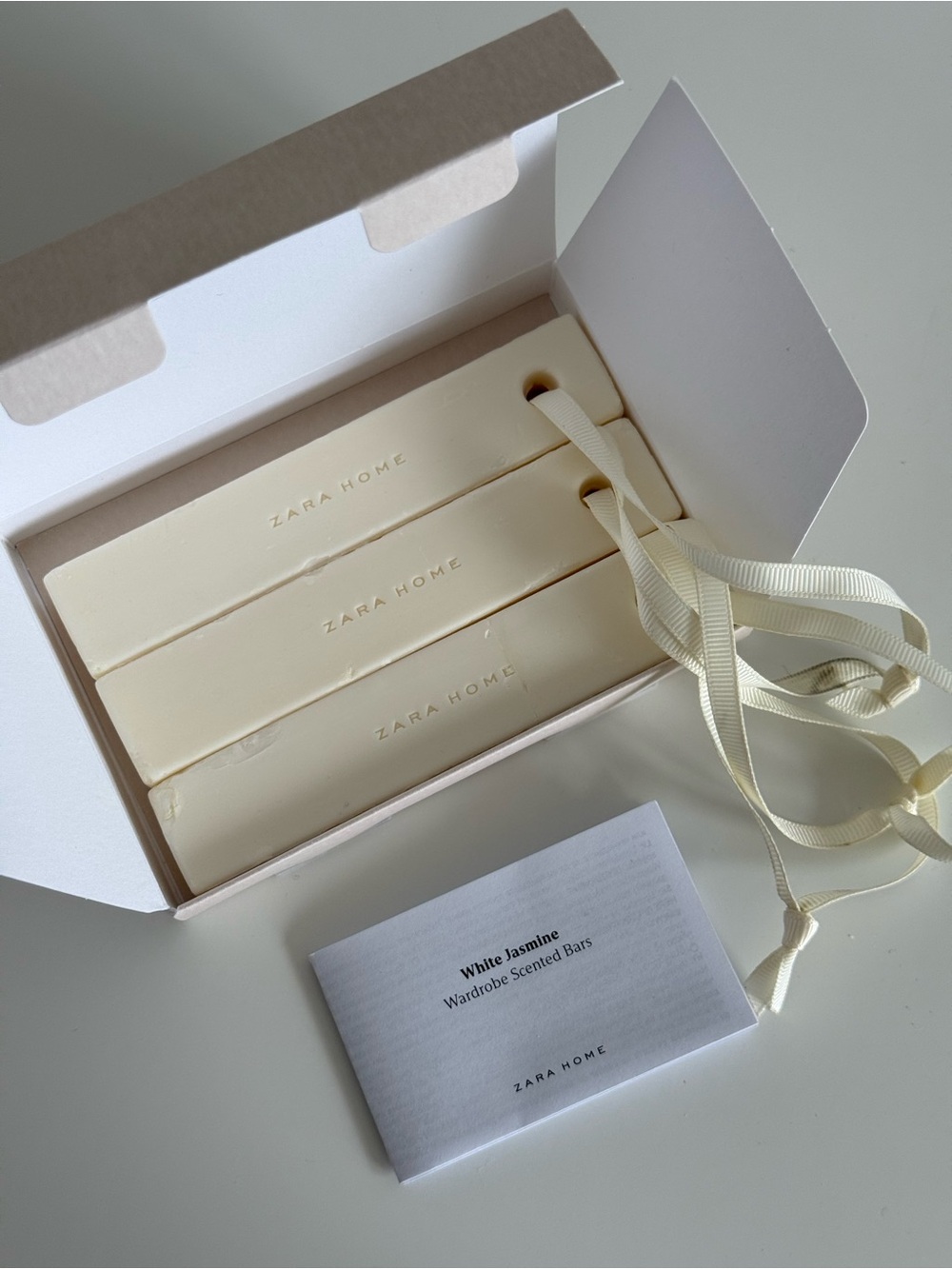 Zara Home Wardrobe Scented Bars White Jasmine (Set of 3)